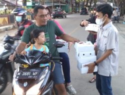 Ramadan 1442 H, MH Said Abdullah Bagikan 50 Ribu Takjil pada Masyarakat