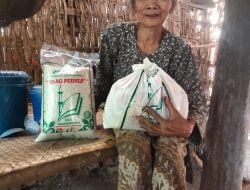 Santri Berbagi di Bulan Suci Ramadan