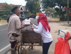Selain di Sumenep, Relawan Puan Maharani juga Berbagi dengan Warga Pamekasan