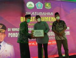 Road Show Bupati, Silaturrahim dan Penyerahan Sembako di Pondok Pesantren