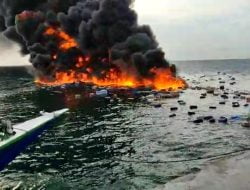 Perahu Bermuatan BBM Terbakar di Pelabuhan Gayam, Kerugian Ditaksir Rp450 Juta