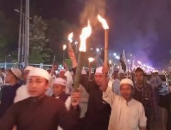 Sambut Ramadan, Ribuan Ummat Muslim di Pamekasan Pawai Obor