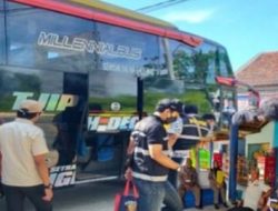 Berantas Peredaran Rokok Ilegal, Satpol PP Bersama Bea Cukai Razia Pelabuhan Dan Terminal Di Sumenep