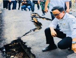 Bupati Pamekasan Kujungi Sejumlah Titik Lokasi Bencana Alam