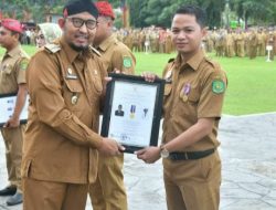 Bupati Fauzi Serahkan Penghargaan pada 7 Desa Masuk Kategori Mandiri