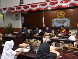 Wisata Edukasi, Anak Yatim Piatu Kunjungi Kantor DPRD Sumenep