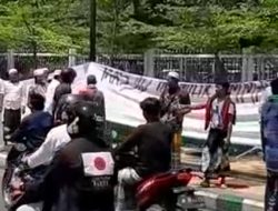 Diduga dari Salah Satu Parpol, Pengukuhan Pengurus Takmir Masjid Jamik Pamekasan Menuai Kecaman dan Penolakan