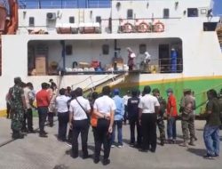 Antusias, Ratusan Penumpang Mudik Gratis Tujuan Pulau Kangean Penuhi Kapal DBS III