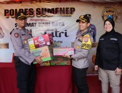 Kunjungi Posyan dan Pos Terpadu Kapolres Sumenep Serahkan Bingkisan Kepada Petugas Piket