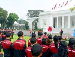 Presiden Jokowi Lepas Kontingen Indonesia untuk SEA Games Ke-32 di KambojaPresiden Jokowi Lepas Kontingen Indonesia untuk SEA Games Ke-32 di Kamboja