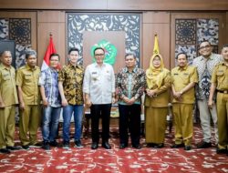 Pemkab Pamekasan Berkomitmen Permudah Investor